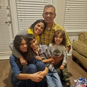 Meet your Posher, Yara